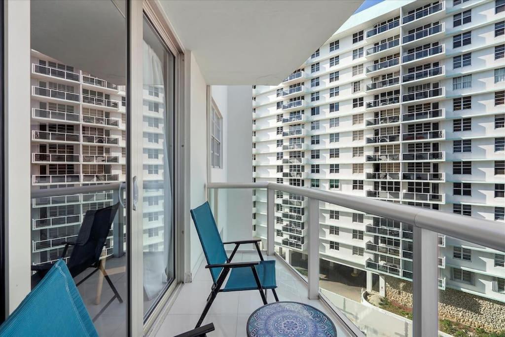 Beachfront 2 Bedroom At Tides Hollywood 8Th Floor Ngoại thất bức ảnh