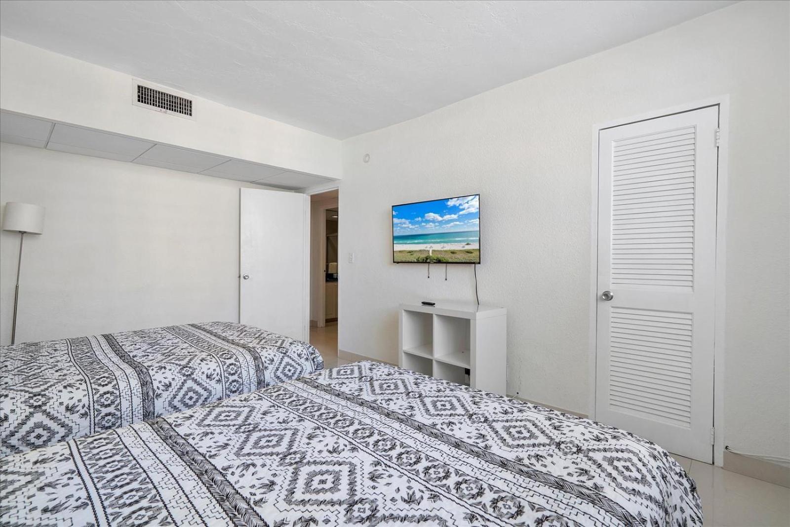 Beachfront 2 Bedroom At Tides Hollywood 8Th Floor Ngoại thất bức ảnh